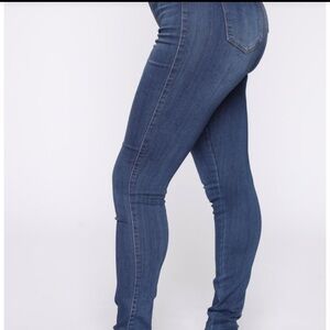 FASHION NOVA Skinny High 10” Rise  Jeans